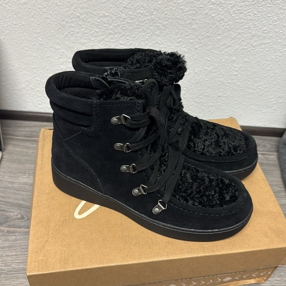 Zodiac Pierson Bootie In Black Suede - Picture 5 of 7